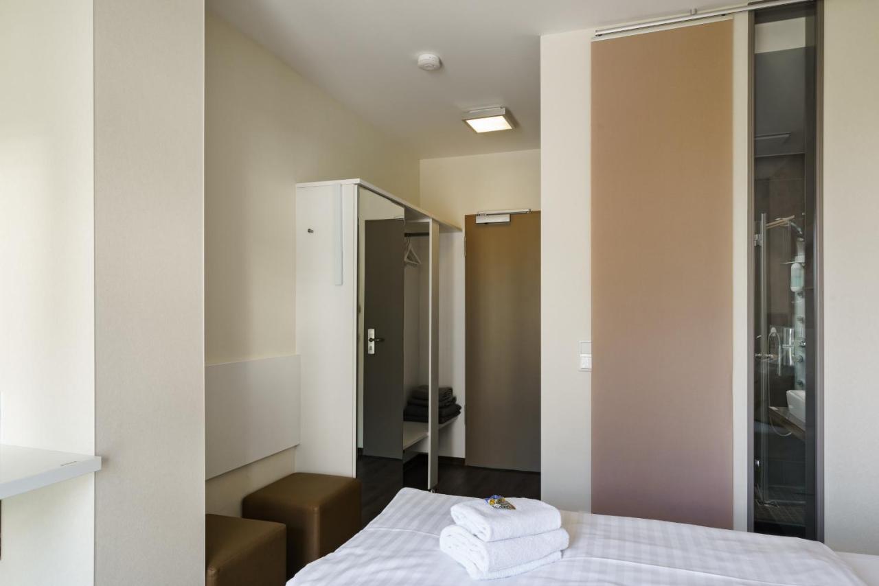 וארן Radlon Fahrrad-Komfort-Hotel מראה חיצוני תמונה