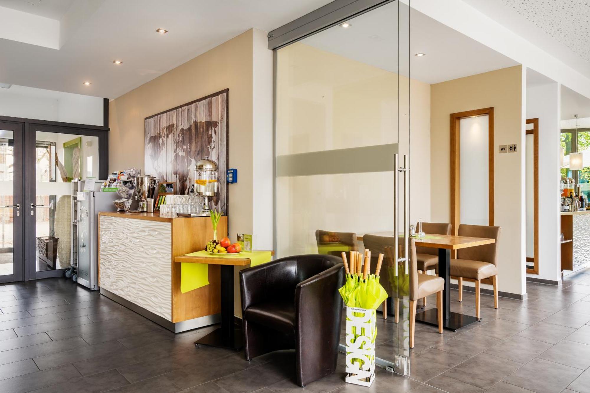 וארן Radlon Fahrrad-Komfort-Hotel מראה חיצוני תמונה