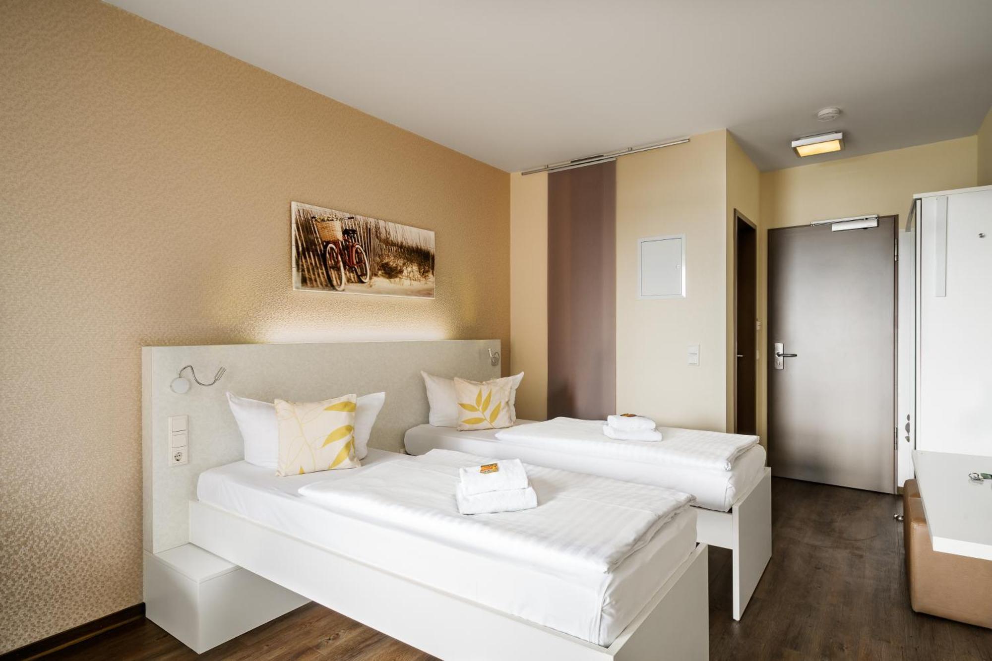 וארן Radlon Fahrrad-Komfort-Hotel מראה חיצוני תמונה